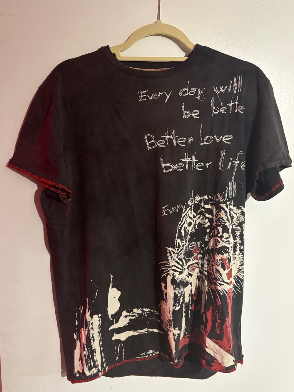 Desigual Black Short Sleeve Tee with White & Red Graphic. Size Large